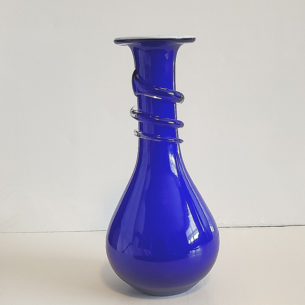 Vintage Cobalt Blue Cased Art Glass Vase